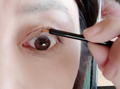まつ毛の育毛に便利なブラシ
